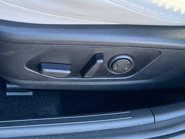 2022 Hyundai ELANTRA Limited IVT
