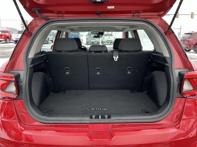 2022 Hyundai VENUE SEL IVT