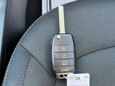 2019 Kia Soul + Auto