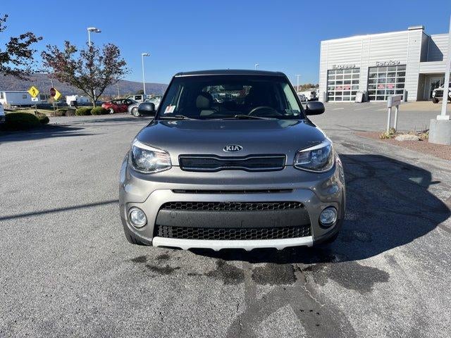 2019 Kia Soul + Auto