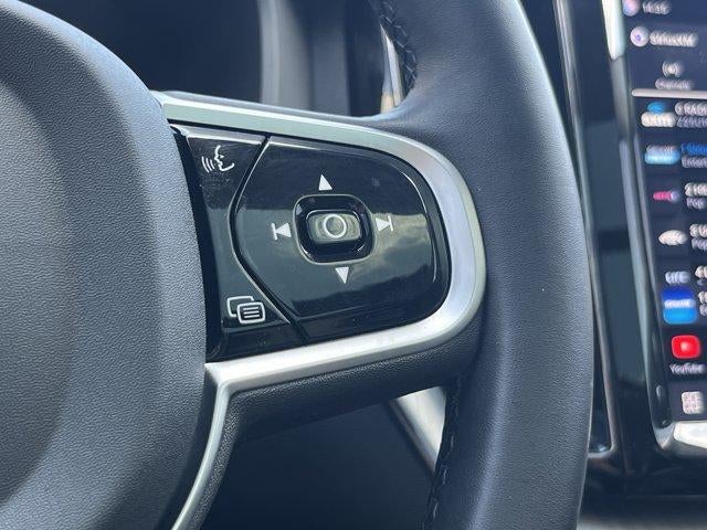 2025 Volvo XC60 B5 AWD Plus