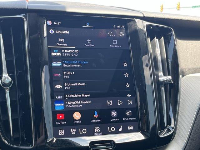 2025 Volvo XC60 B5 AWD Plus