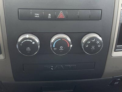 2012 RAM 1500 4WD Crew Cab 5.7 Ft Box Express