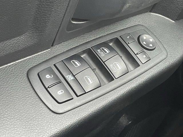 2018 RAM 1500 Express 4x4 Quad Cab 6'4" Box