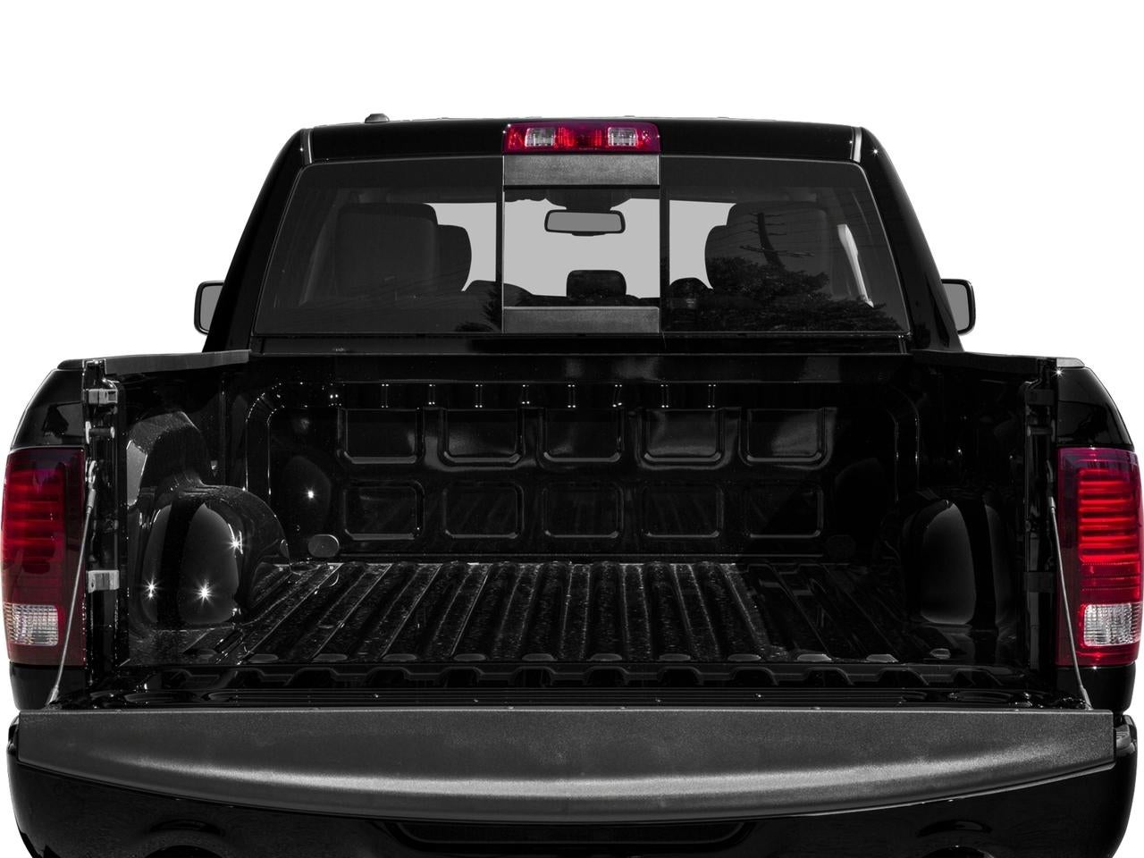 2016 RAM 1500 4WD Crew Cab 5.7 Ft Box Sport