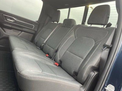 2021 RAM 1500 Big Horn 4x4 Crew Cab 5'7" Box