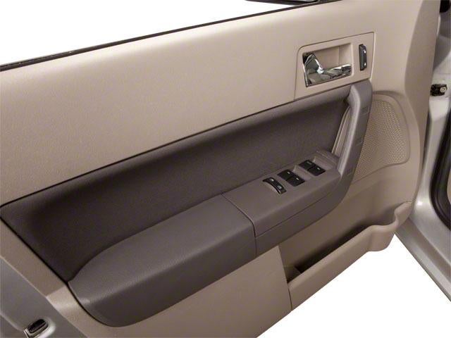 2010 Ford Focus 4dr Sdn SES