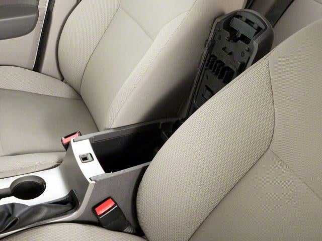 2010 Ford Focus 4dr Sdn SES