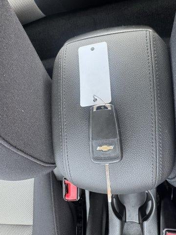 2014 Chevrolet Cruze Sedan LS (Automatic)