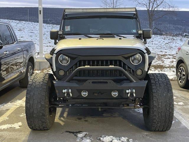 2010 Jeep Wrangler Unlimited 4WD 4dr Sport