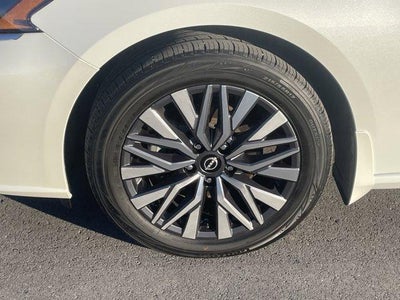 2023 Nissan Altima 2.5 SV AWD Sedan