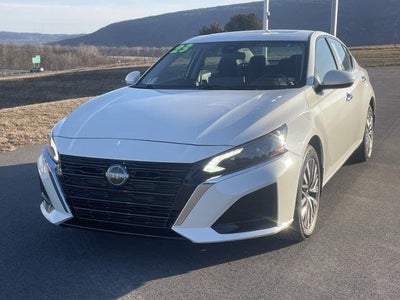 2023 Nissan Altima 2.5 SV AWD Sedan
