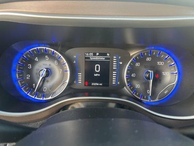 2022 Chrysler Voyager LX FWD