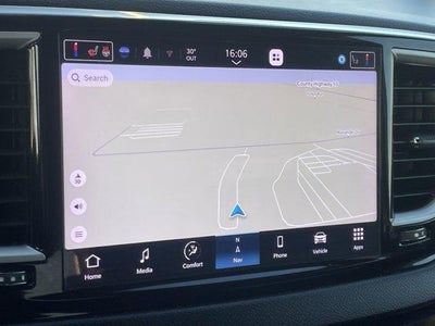 2022 Chrysler Voyager LX FWD