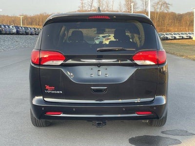 2022 Chrysler Voyager LX FWD