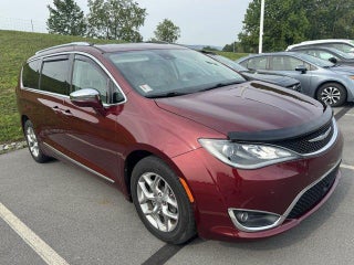 2017 Chrysler Pacifica Limited FWD