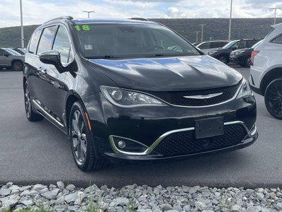 2018 Chrysler Pacifica Limited FWD