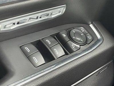 2022 GMC Sierra 1500 Crew Cab Short Box 4-Wheel Drive Denali