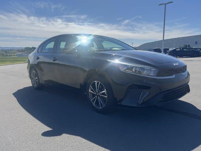 2023 Kia Forte LXS IVT