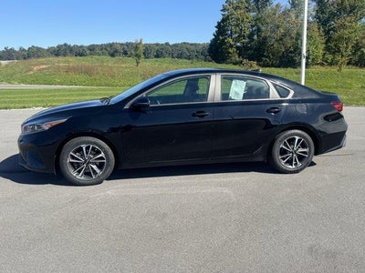 2023 Kia Forte LXS IVT
