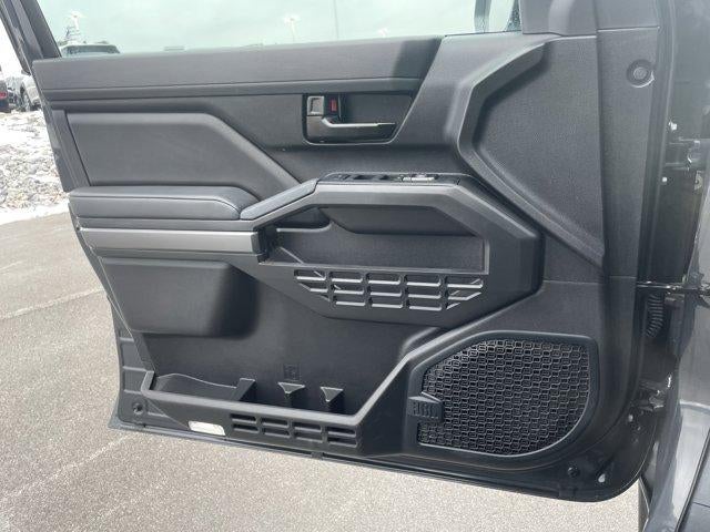 2024 Toyota Tacoma 4WD 4WD SR5 Double Cab 5' Bed AT (GS)