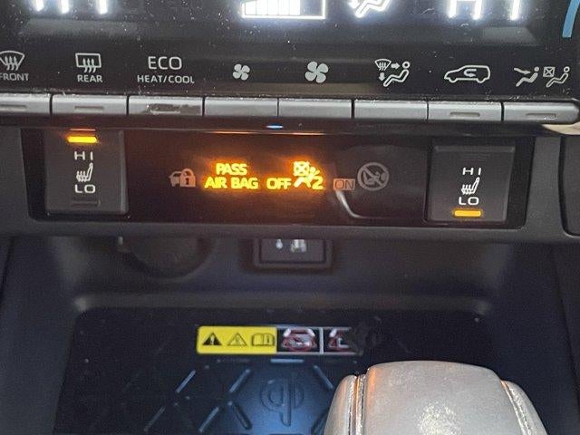 2023 Toyota RAV4 Hybrid XSE AWD (Natl)