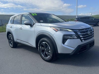 2025 Nissan Rogue AWD SV