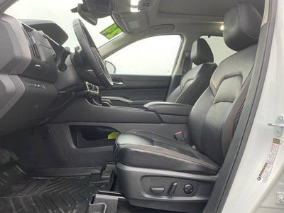 2024 Nissan Pathfinder SL 4WD