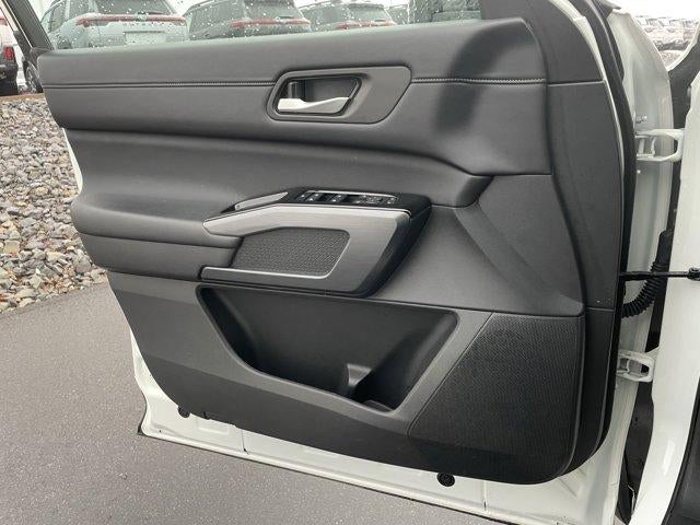 2024 Nissan Pathfinder SL 4WD