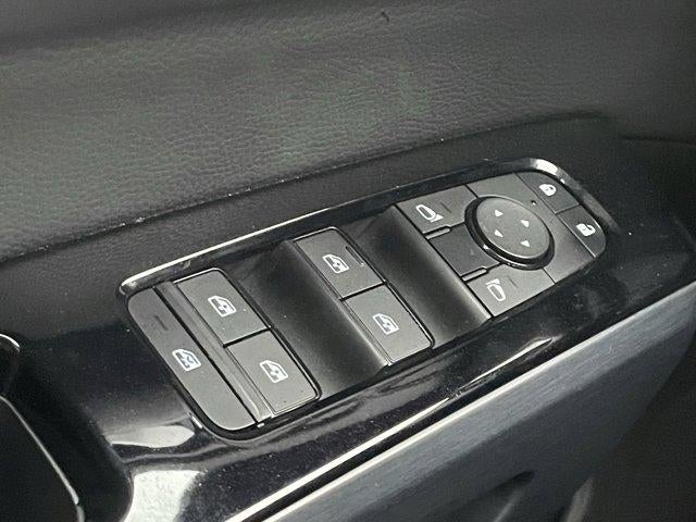 2024 Nissan Pathfinder SL 4WD