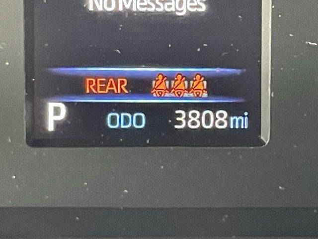 2025 Toyota Tundra 4WD 4WD SR5 CrewMax 5.5' Bed (SE)