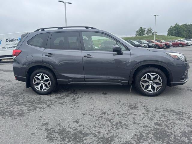 2024 Subaru Forester Premium AWD