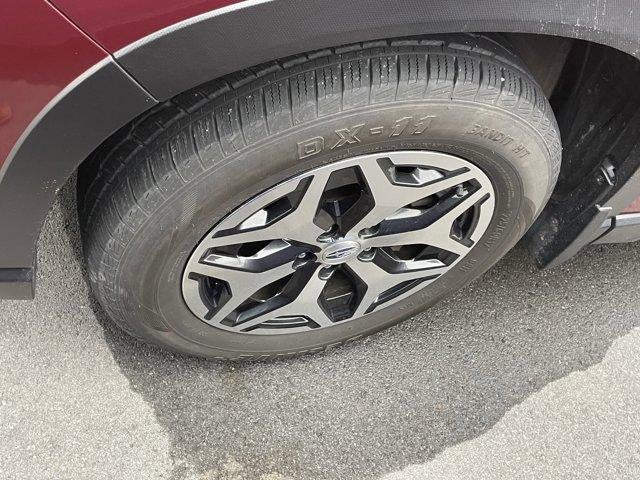 2023 Subaru Forester Premium CVT