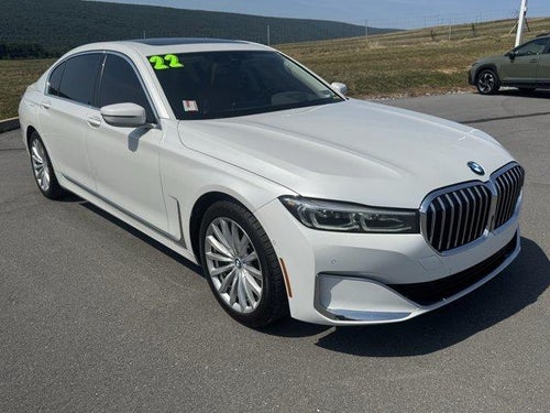 2022 BMW 740i xDrive Sedan