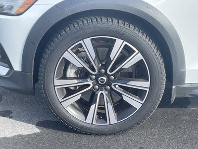 2022 Volvo V60 Cross Country T5 AWD