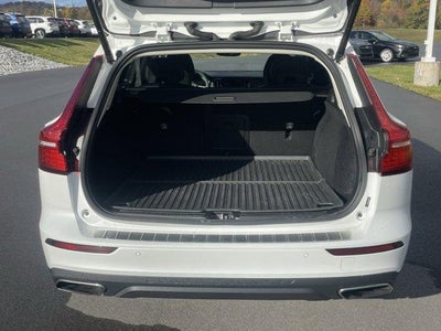 2022 Volvo V60 Cross Country T5 AWD