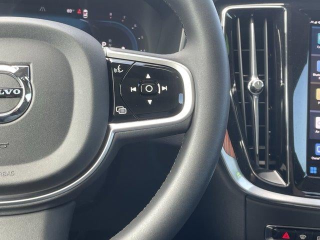 2025 Volvo V60 Cross Country B5 AWD Plus