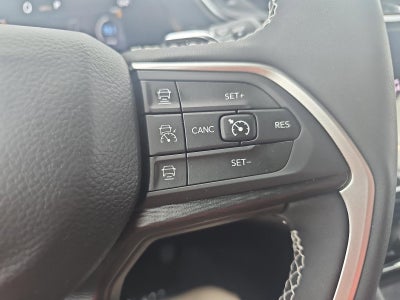 2025 Jeep Grand Cherokee Laredo X 4x4