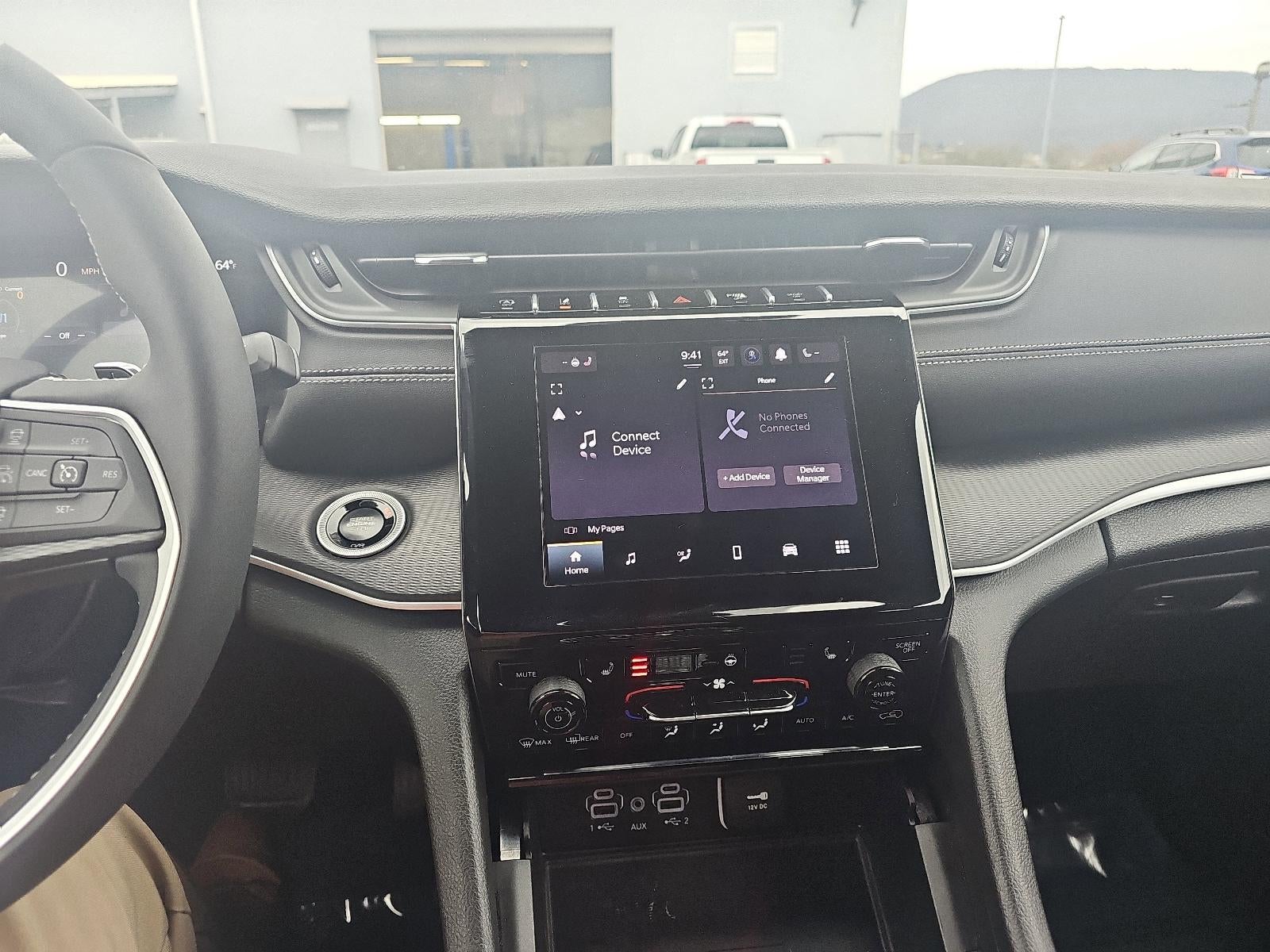 2025 Jeep Grand Cherokee Laredo X 4x4