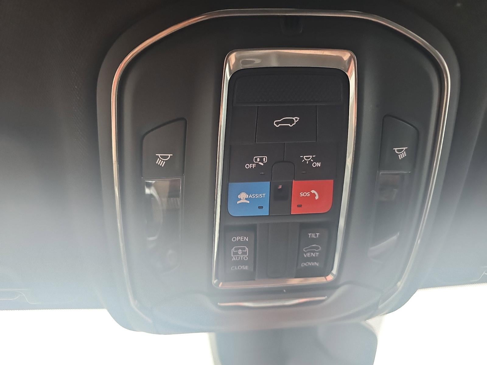 2025 Jeep Grand Cherokee Laredo X 4x4