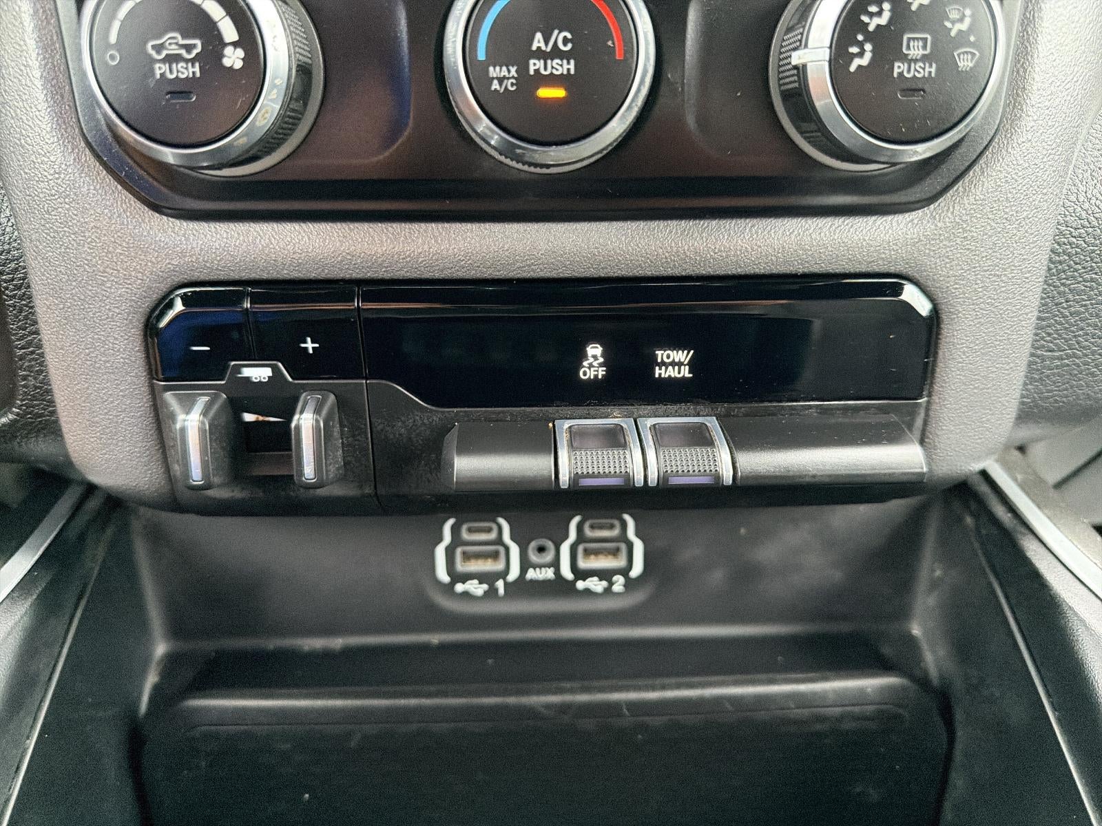 2021 RAM 1500 Big Horn 4x4 Quad Cab 6'4" Box