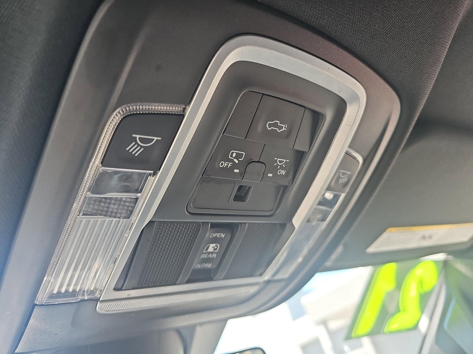 2021 RAM 1500 Laramie 4x4 Crew Cab 5'7" Box