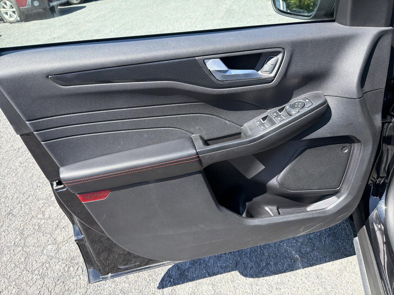 2025 Ford Escape ST-Line AWD