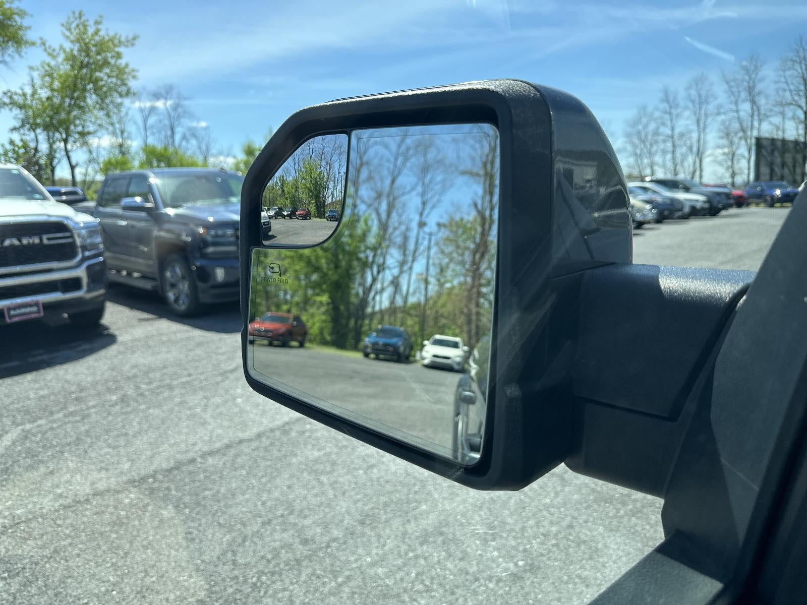 2017 Ford F-150 Lariat 4WD SuperCrew 5.5' Box