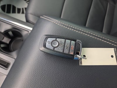 2022 Ford F-150 LARIAT 4WD SuperCrew 5.5' Box