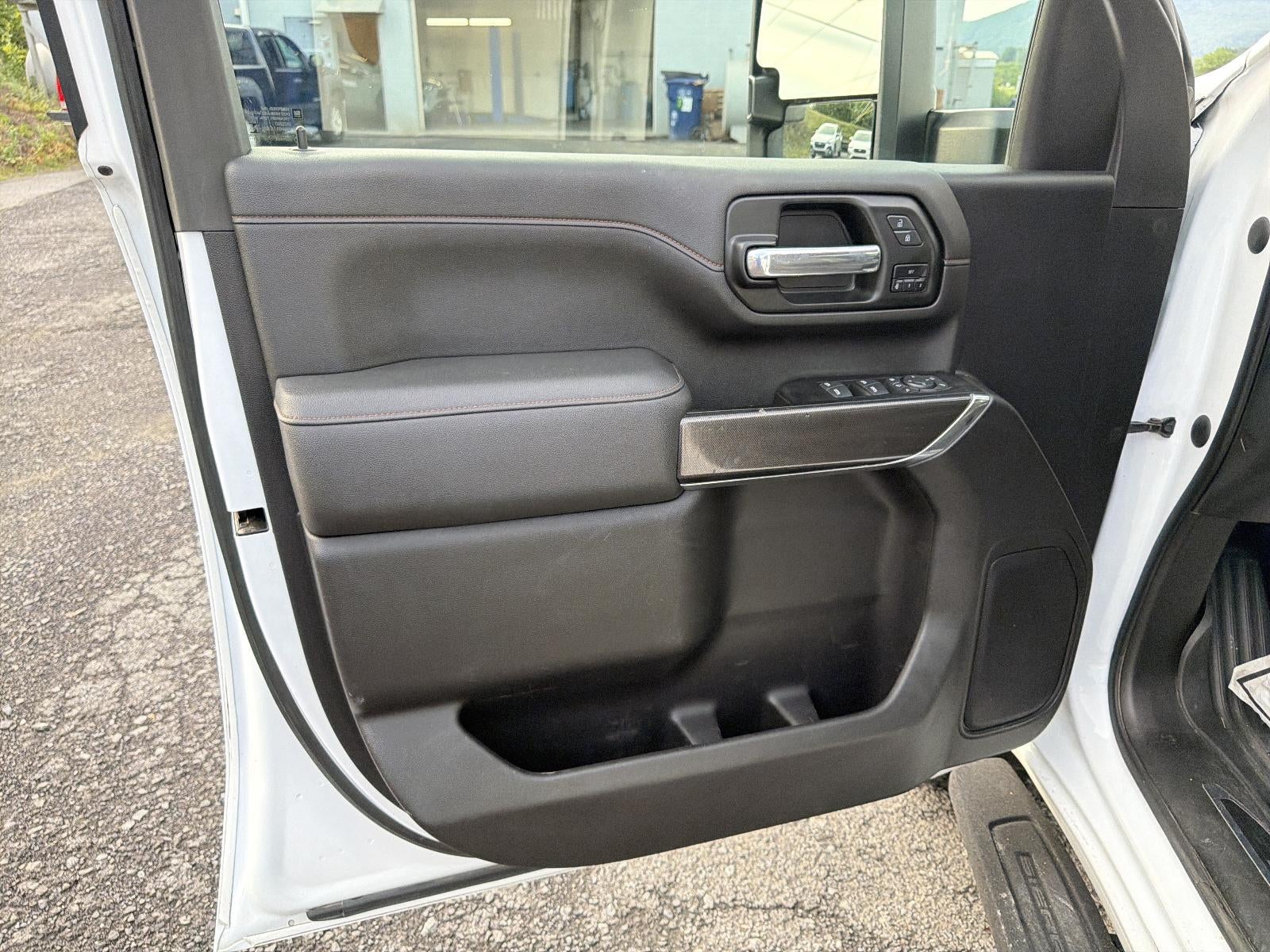2022 GMC Sierra 2500 HD Crew Cab Standard Box 4-Wheel Drive AT4