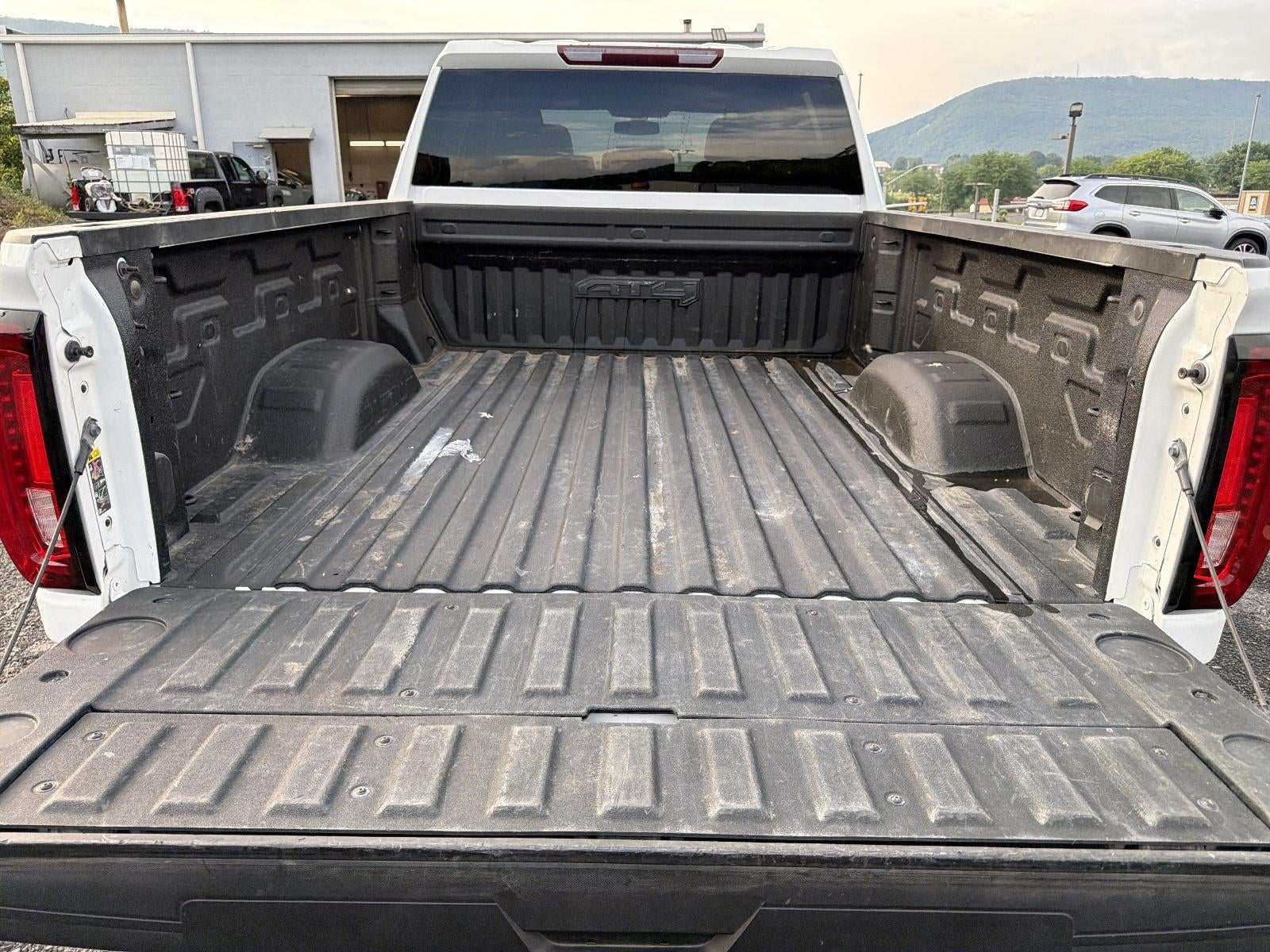 2022 GMC Sierra 2500 HD Crew Cab Standard Box 4-Wheel Drive AT4