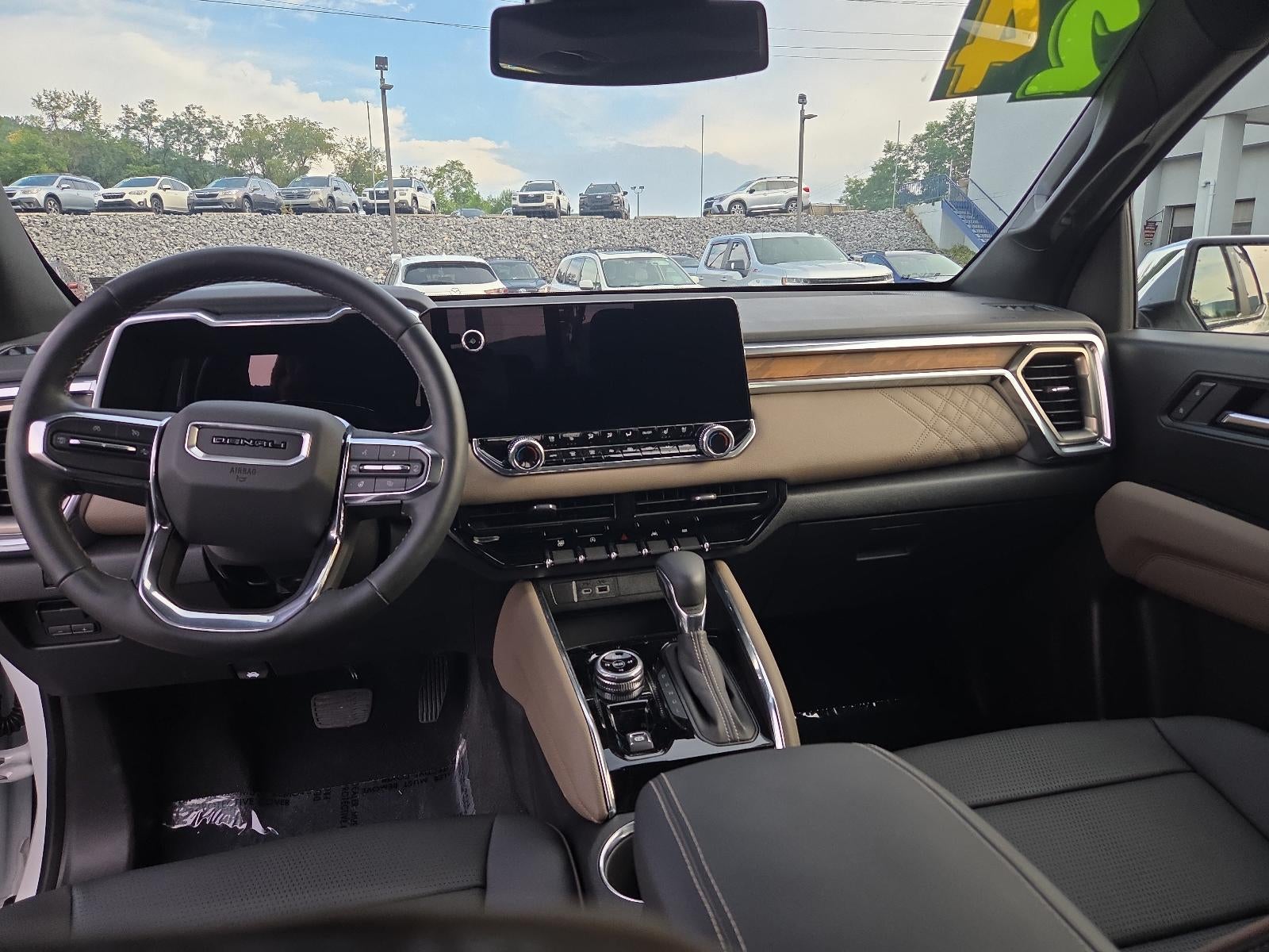 2024 GMC Canyon Crew Cab Short Box 4-Wheel Drive Denali