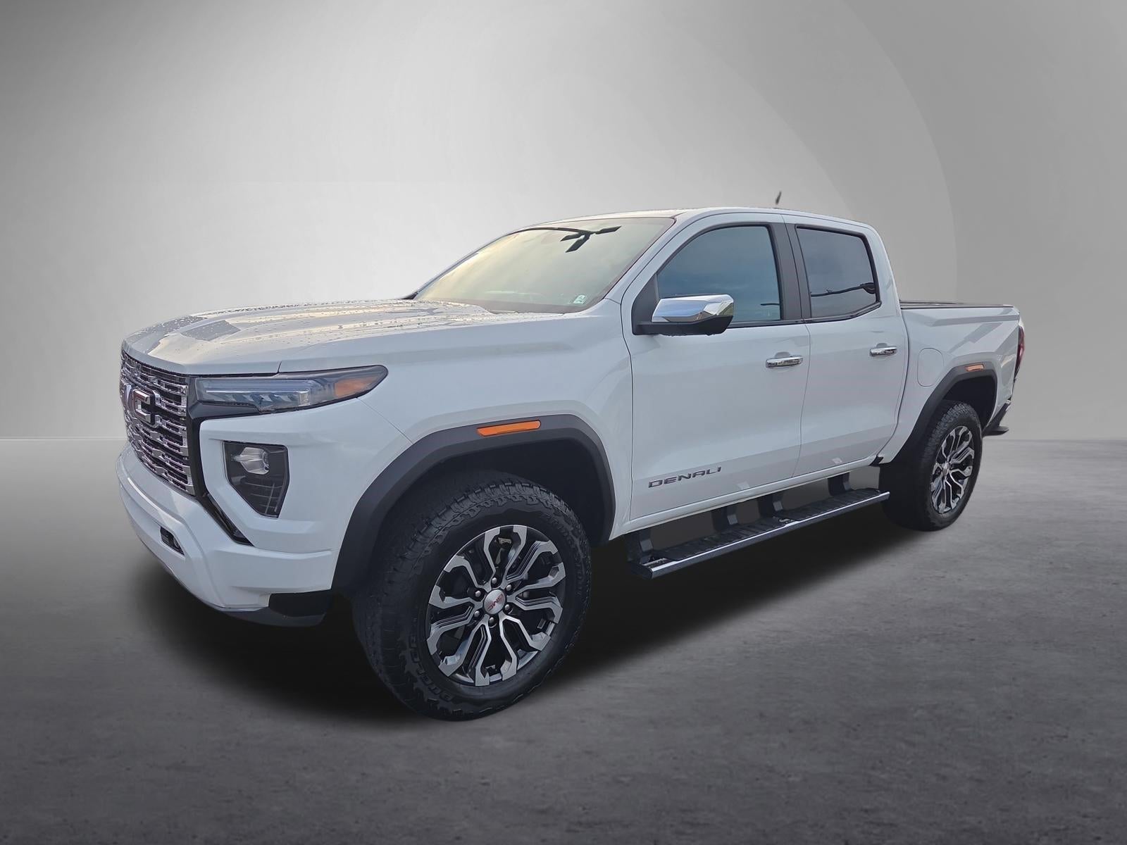 2024 GMC Canyon Crew Cab Short Box 4-Wheel Drive Denali