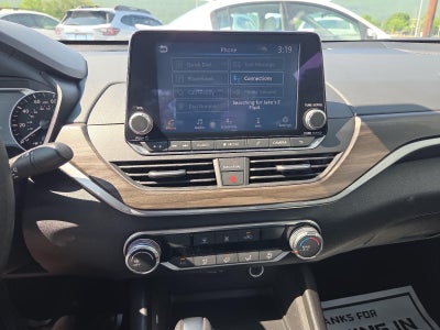 2025 Nissan Altima SV FWD